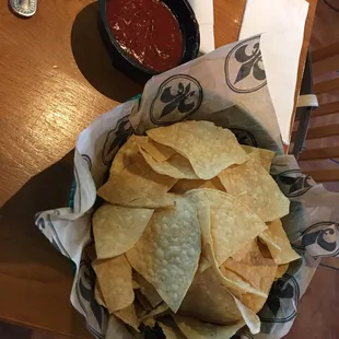House chips and salsa