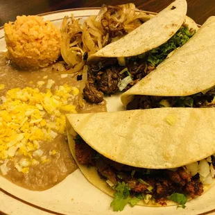 a plate of mexican food