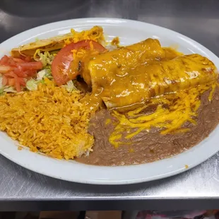 Combo 2 enchiladas 1 taco!