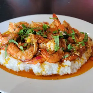 Garlic Shrimp and Grits
