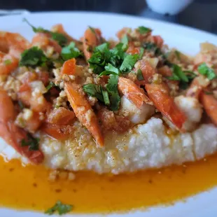 Garlic Shrimp and Grits
