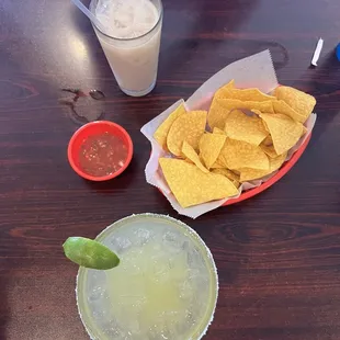Horchata, spicy skinny margarita, chips and salsa