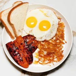 Linguiça & Eggs
Two eggs any style and linguiça, choice of house-made hash brown or seasoned roasted potatoes & toast.
