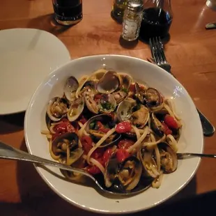 Linguini with Clams and Cherry Tomatos.