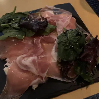 BURRATA CON PROSCIUTTO DI PARMA
