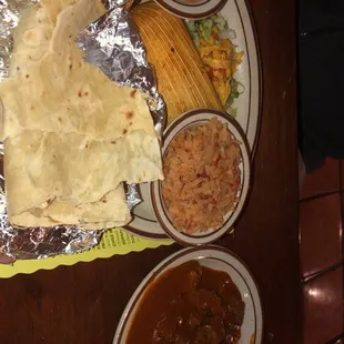 a plate of mexican food