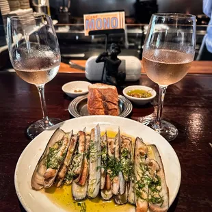 Best fave razor clams.