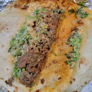 Los chismes. Good flavor but barely any meat.