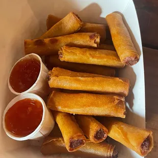 18 pieces of lumpia