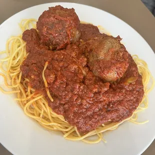 Spaghetti and meatballs