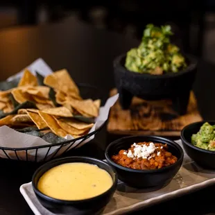 Guacamole and 3 dip sampler