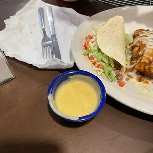 Complimentary cheese dip