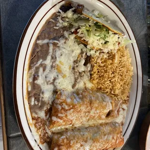 3 item combo (2 enchiladas and a taco)