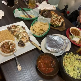 Steak Veracruz y fajita de steak camarón y pollo