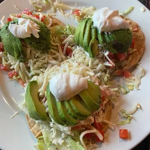 Avocado tostadas