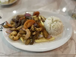 La Mordida Restaurant Bar & Grill