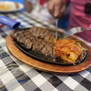Carne Asada Con Papa Chorreada