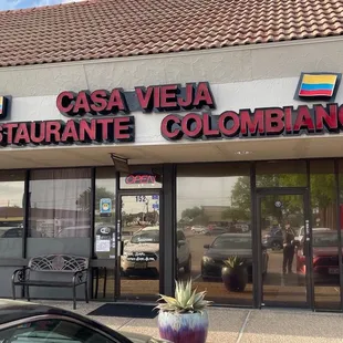 Nothing too fancy on the sign.