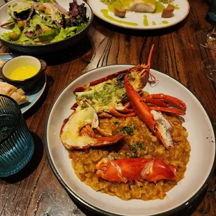 Arroz de bogavante corvina and salad