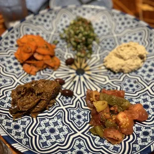 food, chicken wings and fried chicken