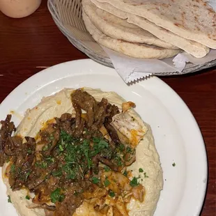 Hummus shawarma mixed