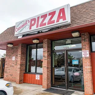 A staple in Northeast Ohio for two decades, Casamel's Pizza offers the tastiest pizza, wings and subs in town...