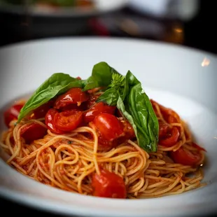 Capellini à La Checca | Angel hair, cherry tomatoes, basil, olive oil, garlic.