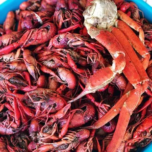 Crawfish and crab legs