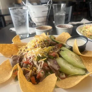 Ensalada special with steak.