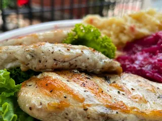 Helga's German Restaurant & Deli