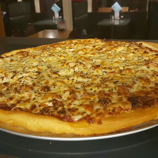 18-INCH FAMILY FAMILY SIZE PIZZA