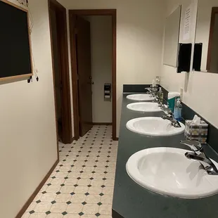 4 sinks in shared bathroom