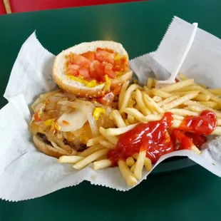 Harry&apos;s deluxe burger