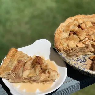 Caramel Apple Pie