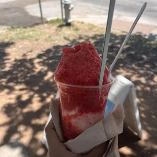 Small strawberry cheesecake