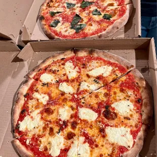 Pizzas