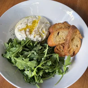 Burrata salad