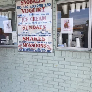 ice cream sundaes