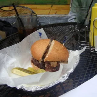 The Pitts Burger