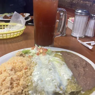 Enchiladas verdes con pollo, Michelada