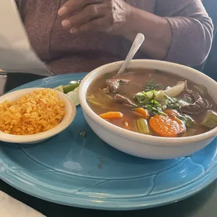 Caldo de res/rez