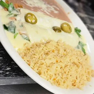 Spinach Enchiladas with Sourcream Sauce, Yum!!