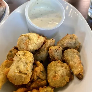 chicken wings and fried chicken, food