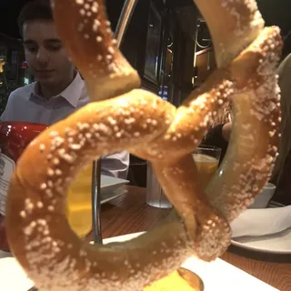 Jumbo Pretzel