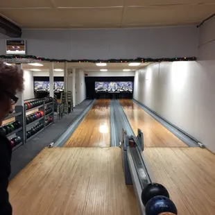 Casoni Bowling Lanes