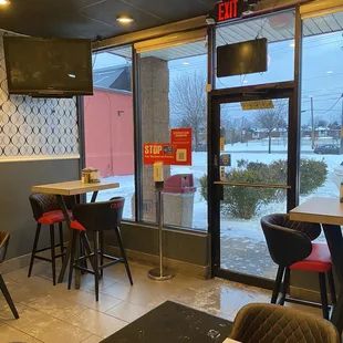 Dine in area