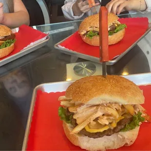 Taste like citycenter burger in iraqi ! Regular casper burger