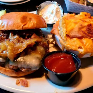 Bleu Mississippi Burger