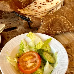 Side salad and pita