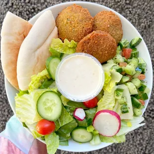 Falafel Plate, fattoush, Shirazi Salad, tahini, bread